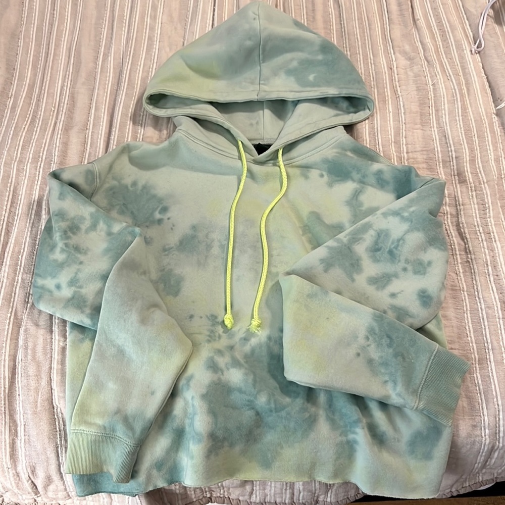 Target / Wild Fable Cropped Sweatshirt